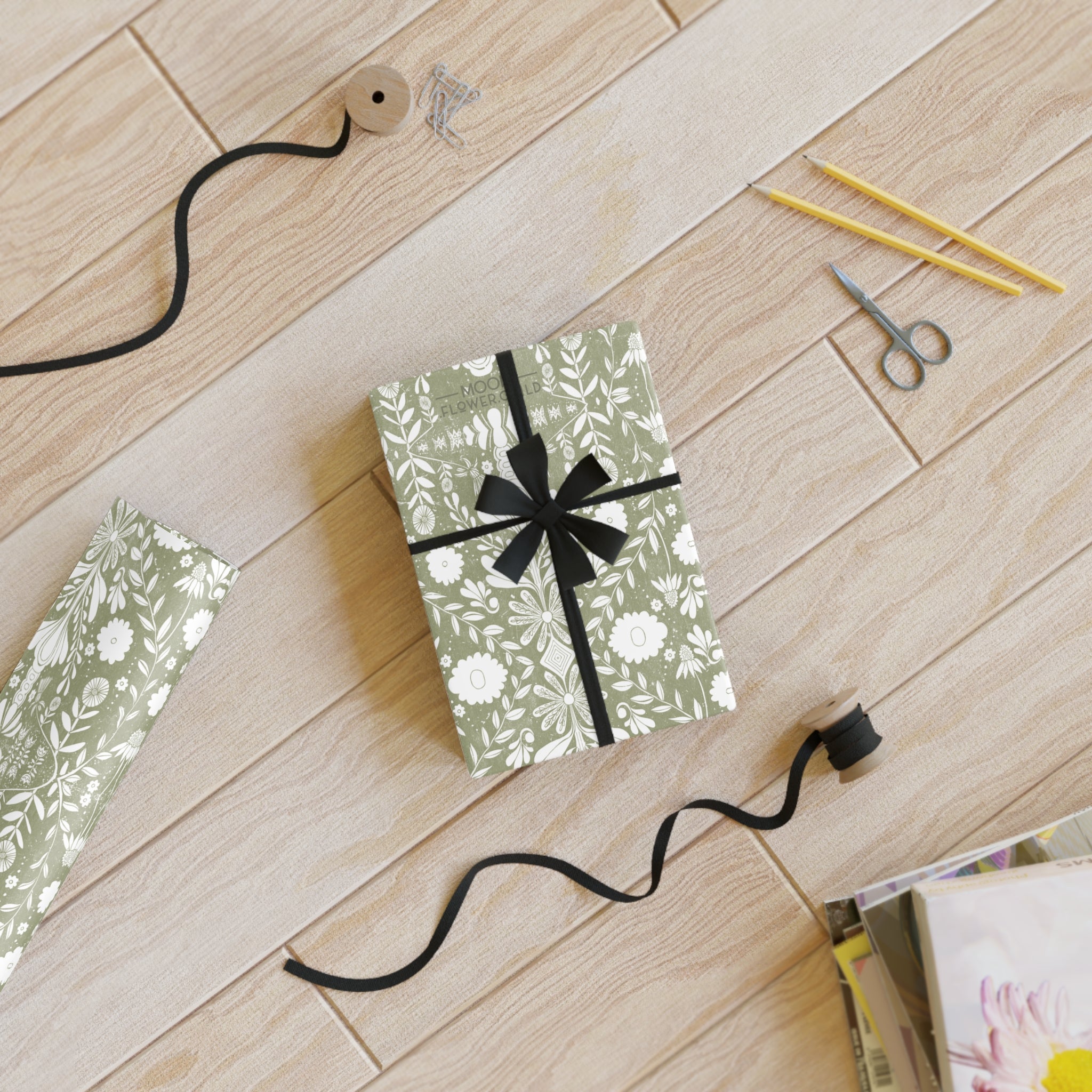 Gift Wrapping Paper Roll [Earth]