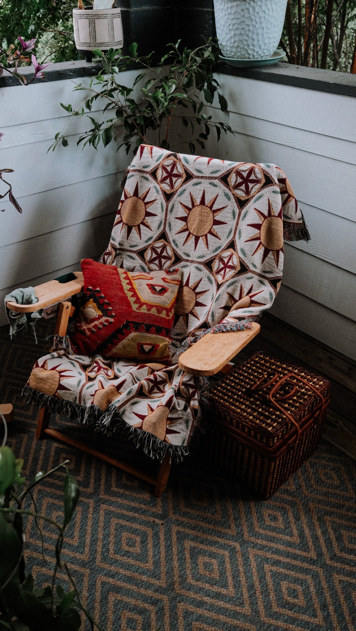 Woven Blanket [Radial Sun]